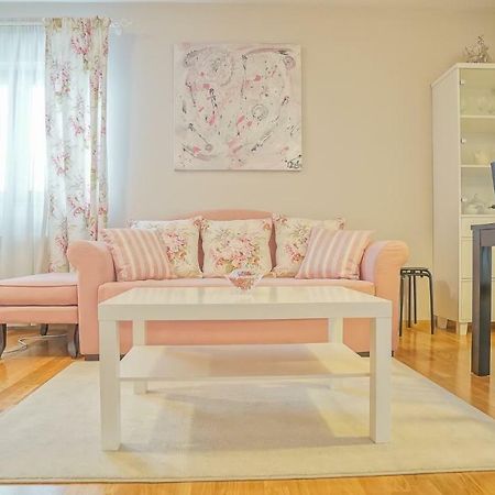 Cn2I Luxury Accommodation/Privilegio8 ブラショフ エクステリア 写真