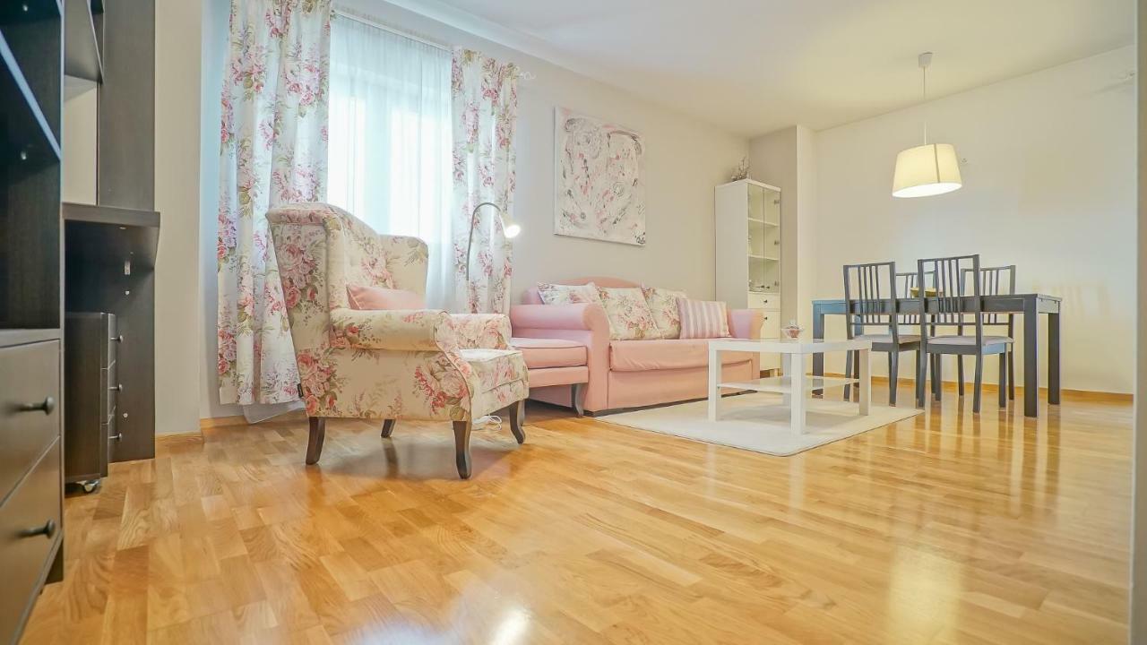 Cn2I Luxury Accommodation/Privilegio8 ブラショフ エクステリア 写真