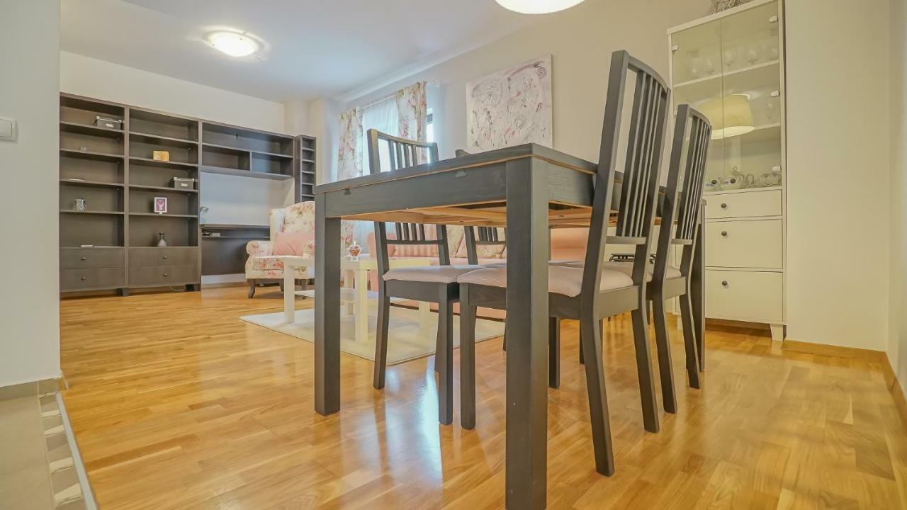 Cn2I Luxury Accommodation/Privilegio8 ブラショフ エクステリア 写真